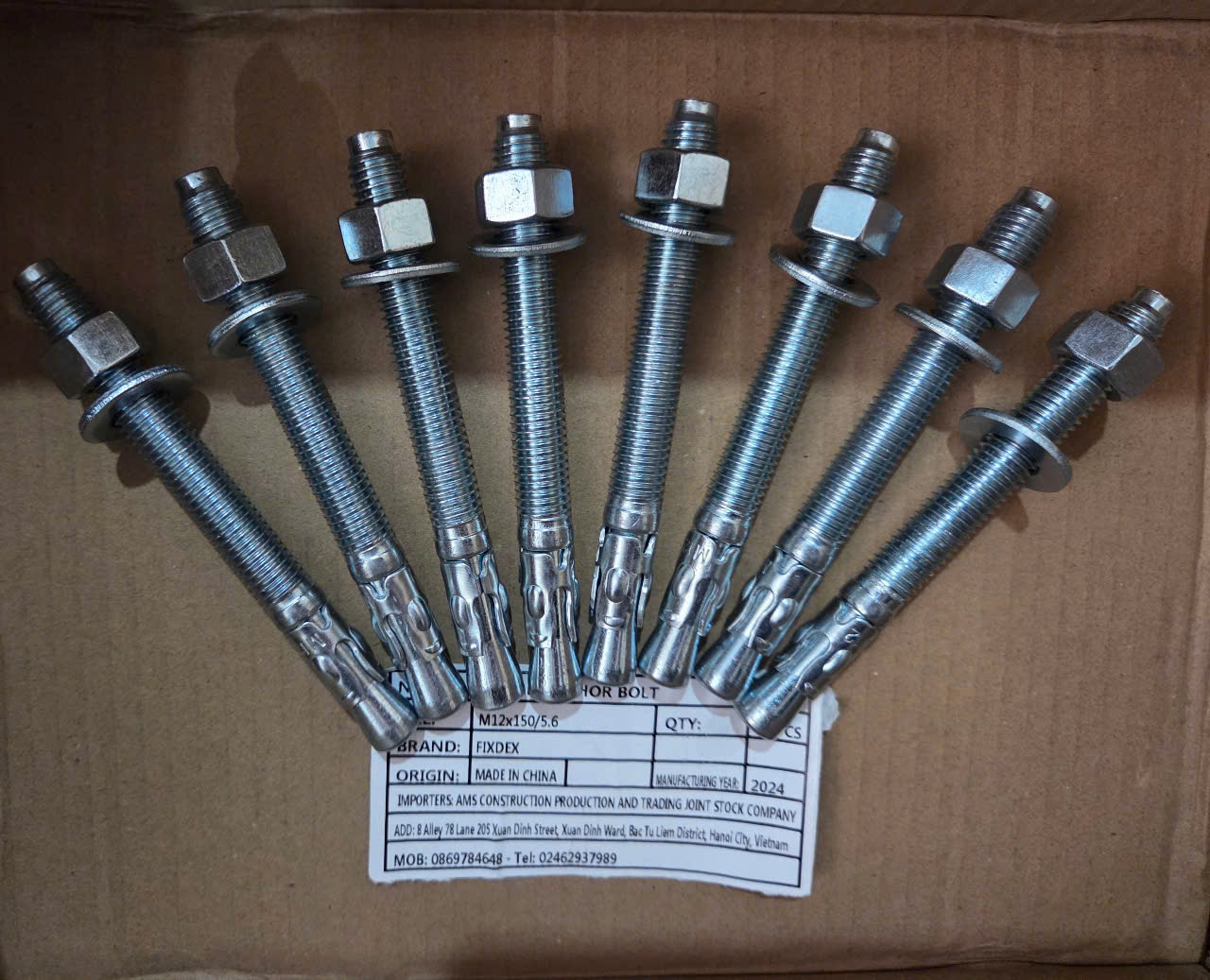 Bulong nở mạ kẽm M24x250/8.8