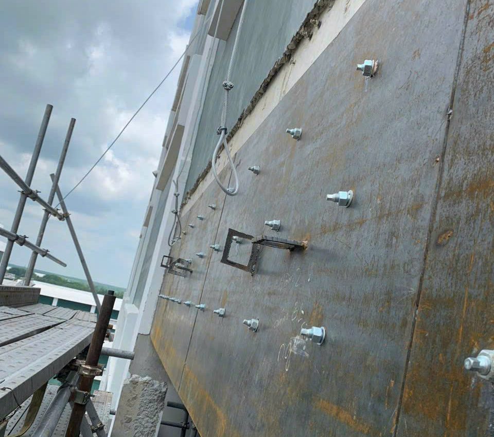 Ứng dụng khoan cấy bulong nở 3 cánh M16x120