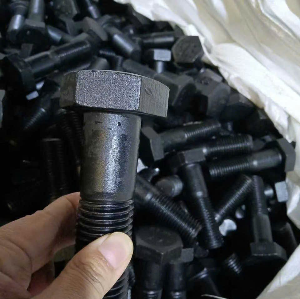 Hình ảnh bulong lục giác ren lửng 8.8 tại kho AMS